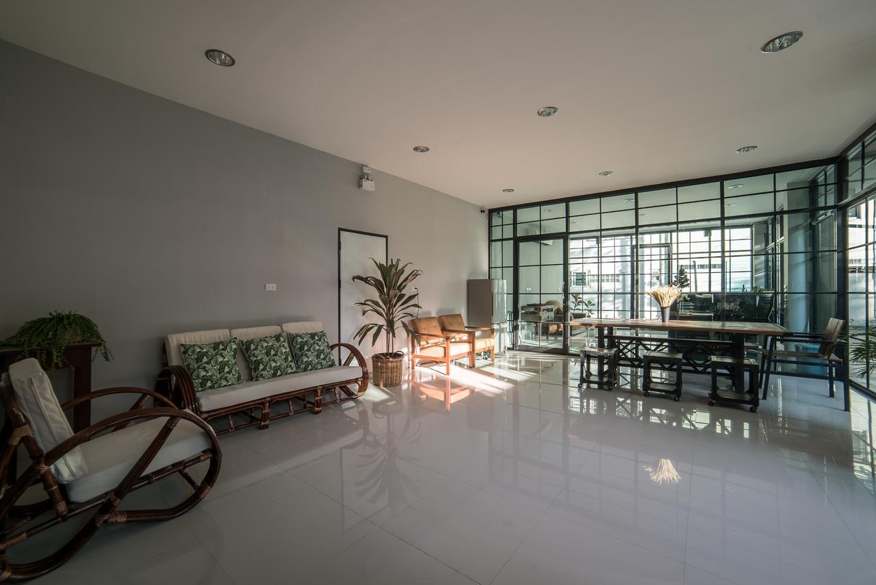 S44Room Bangkok Esterno foto